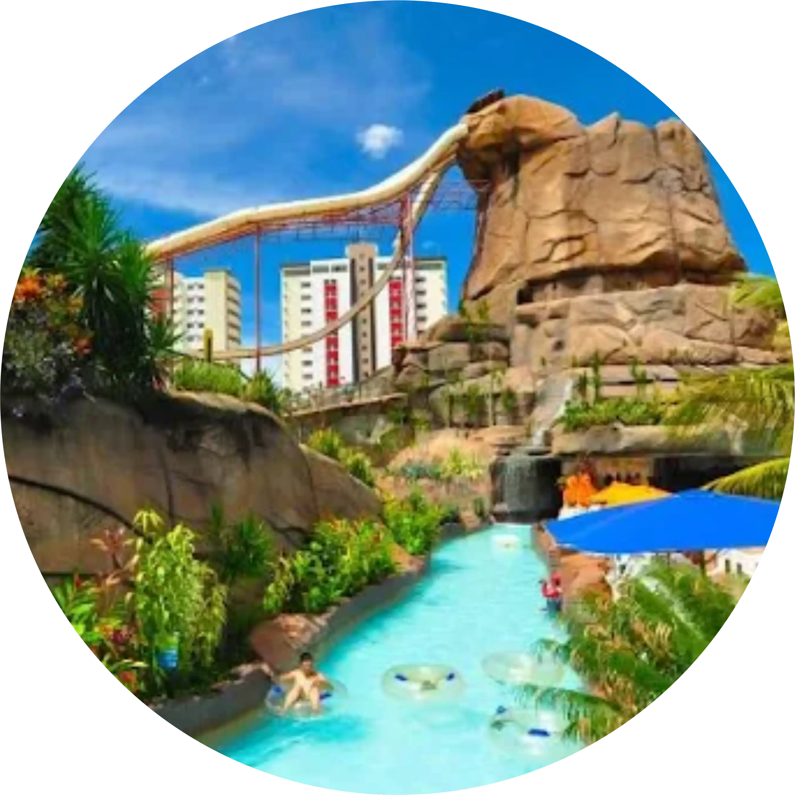 Vista do diRoma Acqua Park, parque aquático próximo ao Everest Flat Service em Caldas Novas